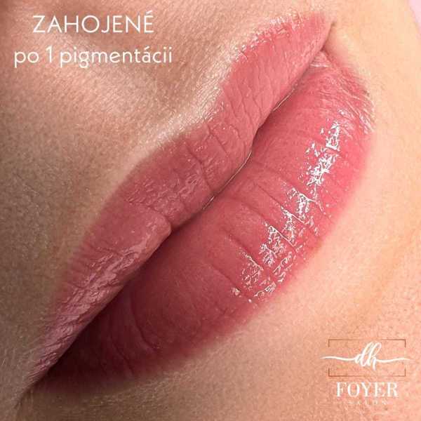 permanentný makeup - zahojené pery