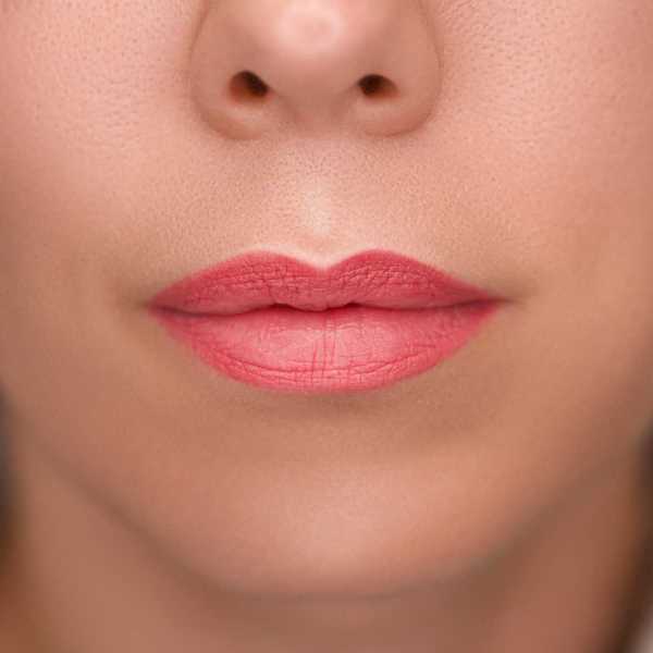 permanentný makeup pier - zahojené pery