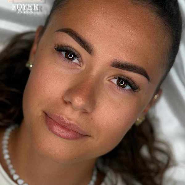 powder brows permanentný makeup pred po