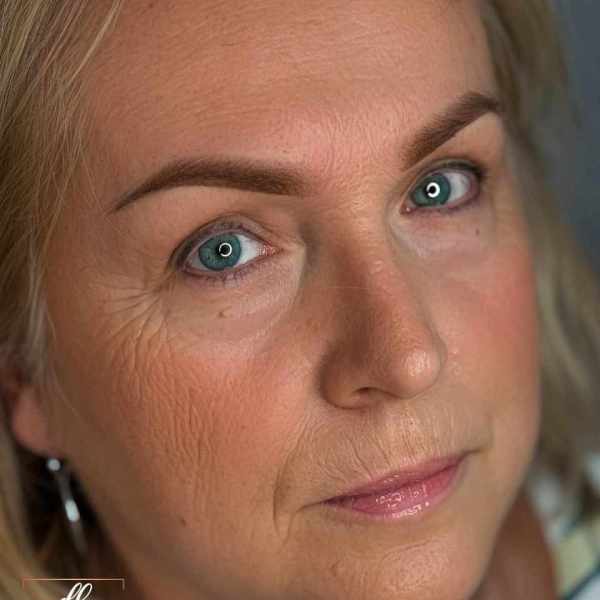 powder brows permanentný makeup pred po