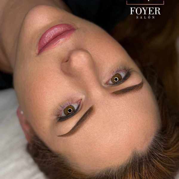 powder brows, zahojené linky a pery